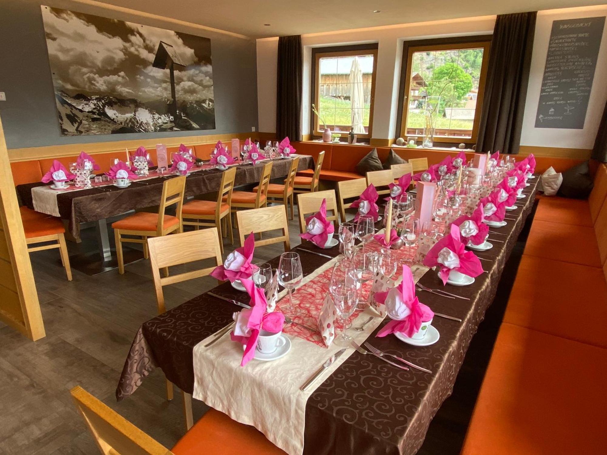 Pension Widmann Stulles Bagian luar foto