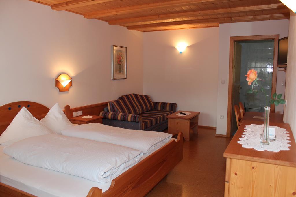 Pension Widmann Stulles Bagian luar foto