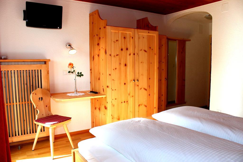 Pension Widmann Stulles Bagian luar foto